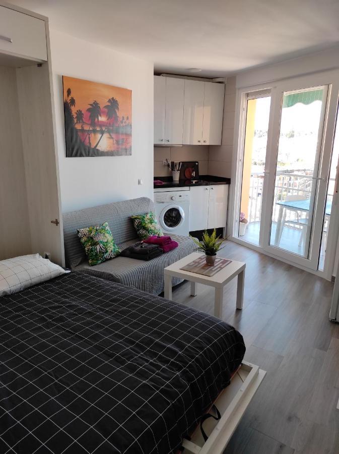 Estudio Recien Reformado En Primera Linea De Playa Apartment Benalmadena Exterior photo