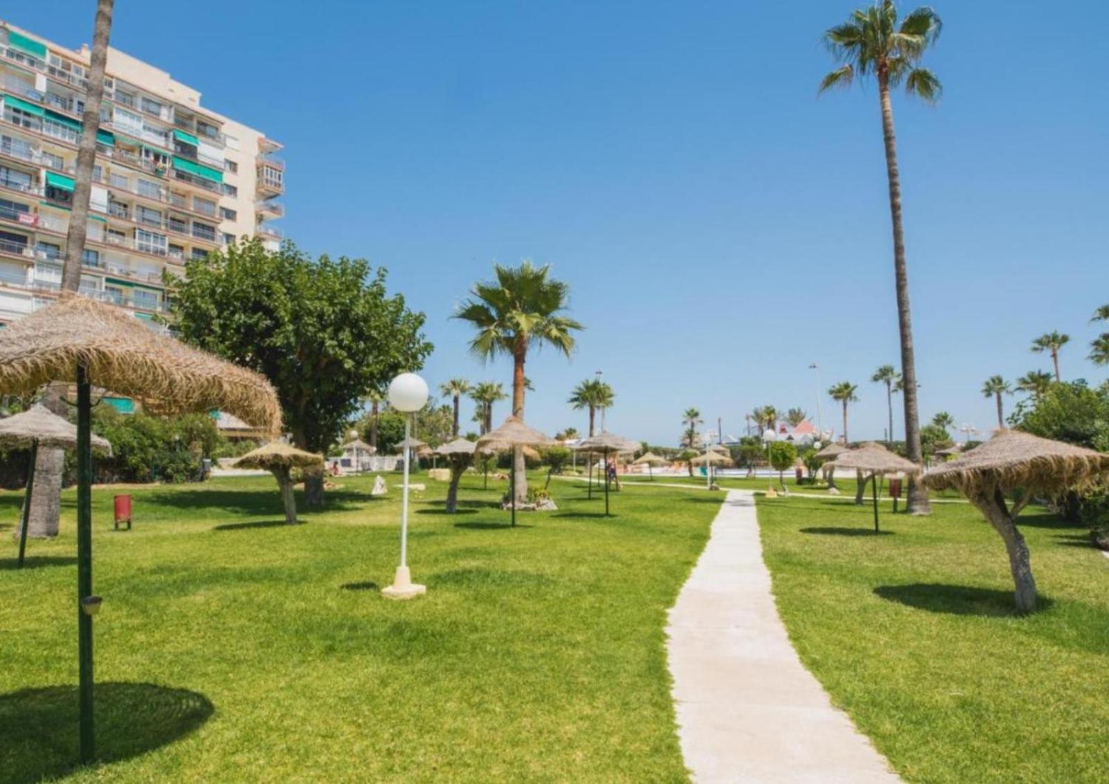 Estudio Recien Reformado En Primera Linea De Playa Apartment Benalmadena Exterior photo